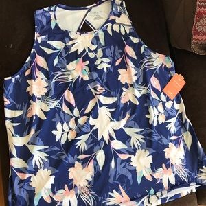 Tek Gear Blue Floral Workout Tank